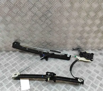 Audi RS3 Front door electric window regulator 5Q0959802B 0130822716