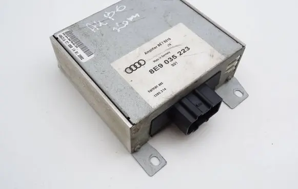 Audi A4 S4 B6 8E 8H Sound amplifier 8E9035223