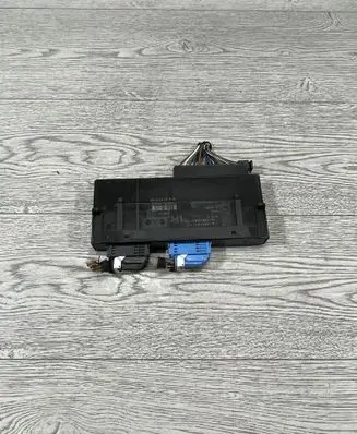 BMW 3 E90 E91 Comfort/convenience module 9177981 9177980 10681810