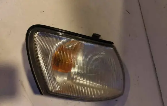 Front indicator light