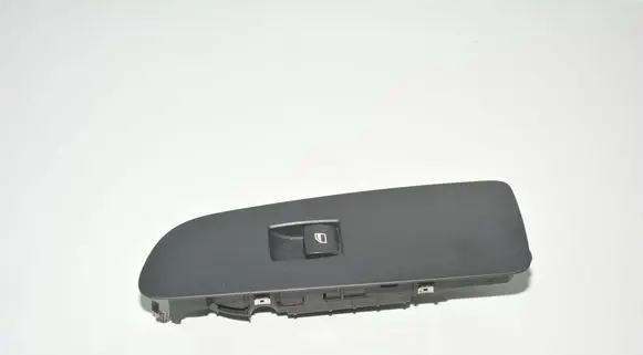 BMW 1 E81 E87 Electric window control switch 9163001