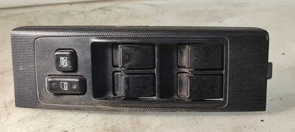 Toyota Corolla Verso AR10 Electric window control switch 848200F030 37073C152A