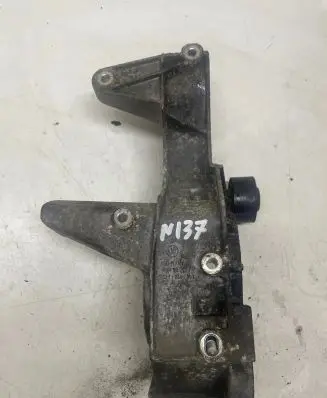Porsche Cayenne (9PA) Generator/alternator bracket 0221260087