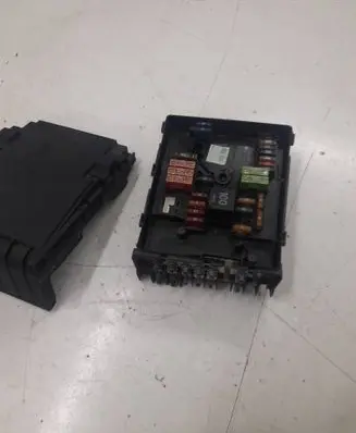 Skoda Superb B6 (3T) Fuse module 1K0937125A