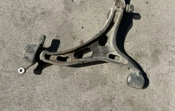 Jeep Grand Cherokee Front lower control arm/wishbone 68022604AD