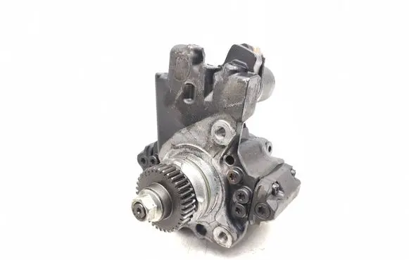 SsangYong Musso Fuel injection high pressure pump A6720700001 28581945