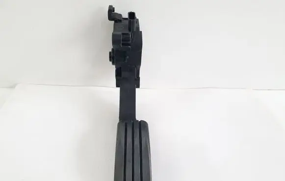 Opel Vivaro Accelerator throttle pedal 180020024R