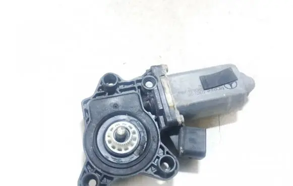 Mercedes-Benz S W220 Front door window regulator motor 119651105 119651-105