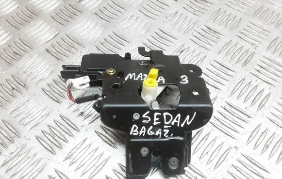 Mazda 3 I Tailgate/trunk/boot lock/catch/latch