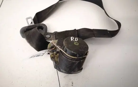 Volkswagen PASSAT B3 Front seatbelt 357857706