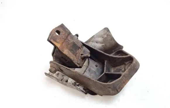 Jeep Wrangler Engine mounting bracket 52059286AB
