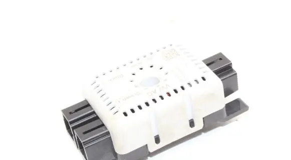 Volkswagen Tiguan Aerial antenna filter 5Q0035570