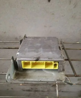 Subaru Impreza II Airbag control unit/module 1523003961