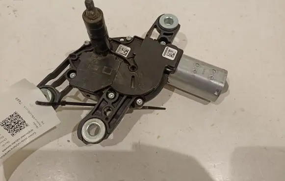Skoda Octavia Mk3 (5E) Rear window wiper motor 5F4955711A