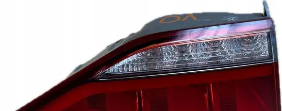 Hyundai Genesis Rear/tail lights 92403B1000
