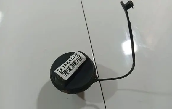 Volvo S40 Fuel tank filler cap 