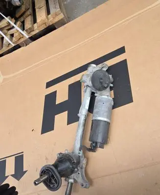 Volvo XC40 Steering rack 32329640