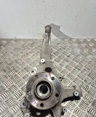 Volvo S60 Front wheel hub 31681601