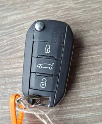 Citroen C4 II Picasso Ignition key/card 9802394680