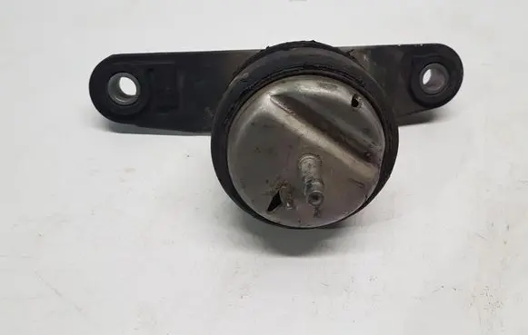 Volvo V40 Engine mount bracket 31277073 31359635