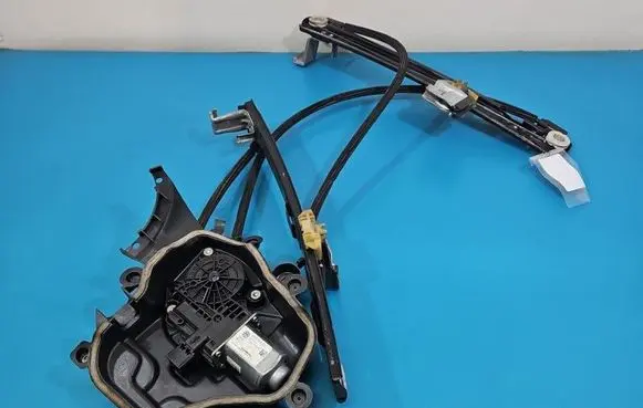 Seat Ibiza IV (6J,6P) Front door window regulator with motor 6R0959801 IMPRK1564276