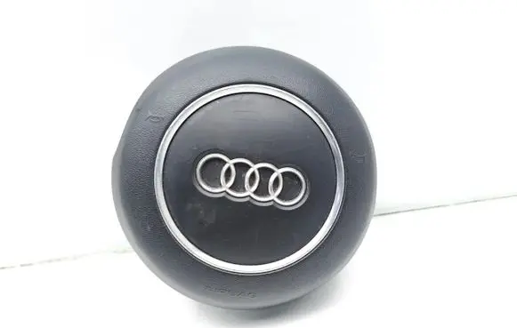 Audi A1 Steering wheel airbag 8X0880201E 611146802D