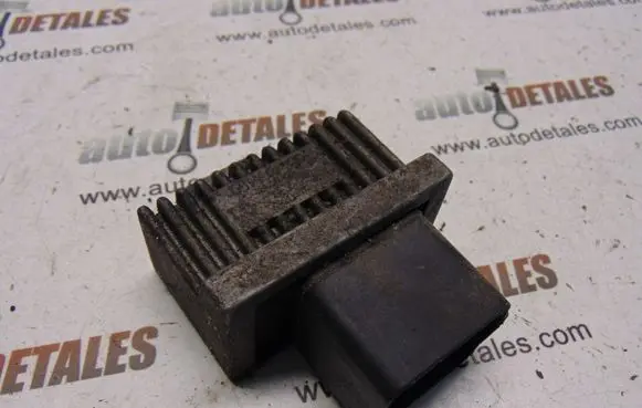 Mitsubishi Space Star Glow plug pre-heat relay 7700115078