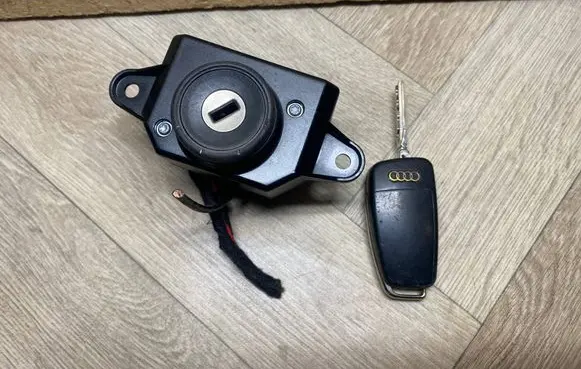 Audi A6 S6 C6 4F Ignition lock 4F0909135D 4F0910132D