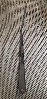 Renault Kangoo I Front wiper blade arm 8200158098
