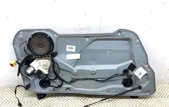 Seat Ibiza III (6L) Front door window regulator with motor 6L3837755AD