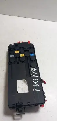 Mercedes-Benz R W251 Fuse box set A2115452601 2115452601