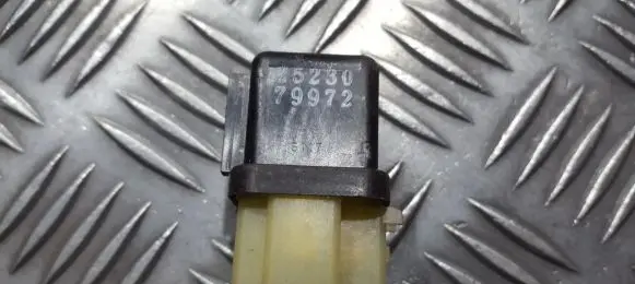 Nissan Micra Other relay 2523079972