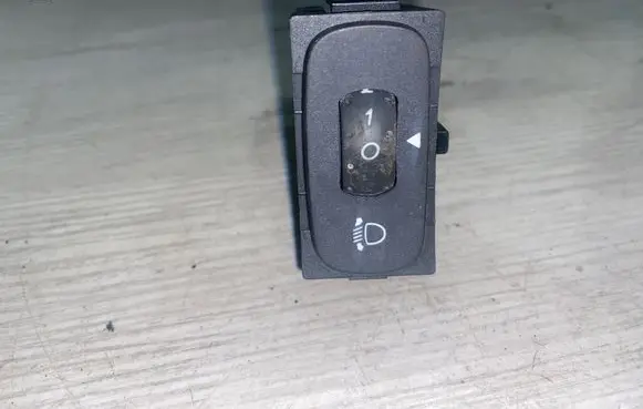 Renault Laguna II Headlight level height control switch 8200147868