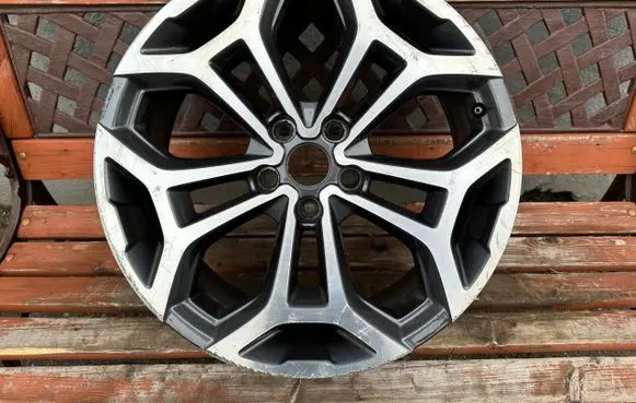 Renault Kadjar R19 alloy rim 