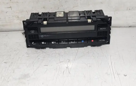Volkswagen PASSAT B5.5 Climate control unit 3B1907044H