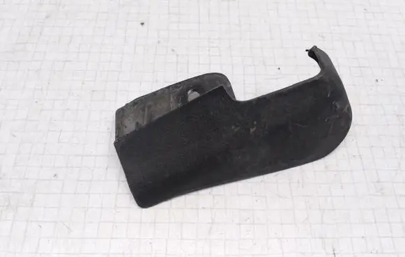 Volkswagen PASSAT B5.5 Other engine bay part 3B7823629