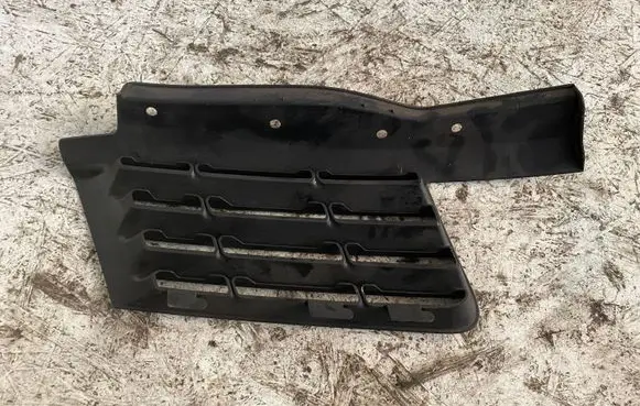 Front bumper lower grill
