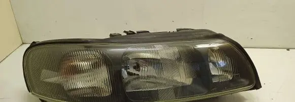 Volvo V70 Headlight/headlamp 8693578 89007860