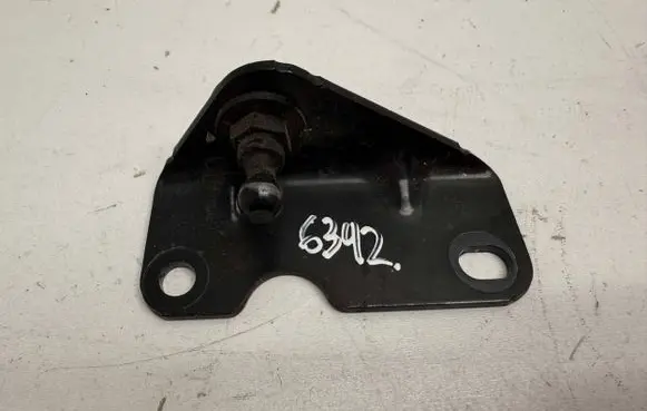 Opel Grandland X Shock absorber/damper mounting bracket YP00007380 YP00007380R00
