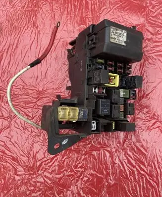 Mitsubishi Pajero Pinin Fuse box set MR515657 G8C208MC