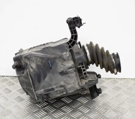 Volvo C30 Air filter box
