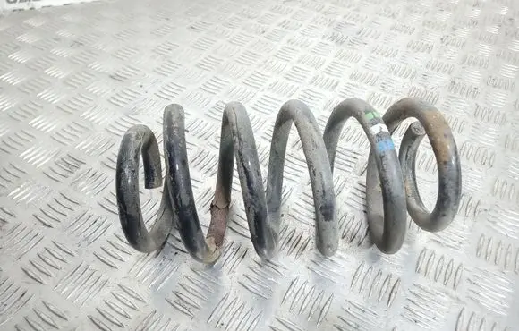 Audi A4 S4 B7 8E 8H Front coil spring