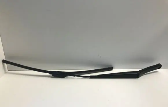 Volkswagen PASSAT B7 Windshield/front glass wiper blade 3AC955410