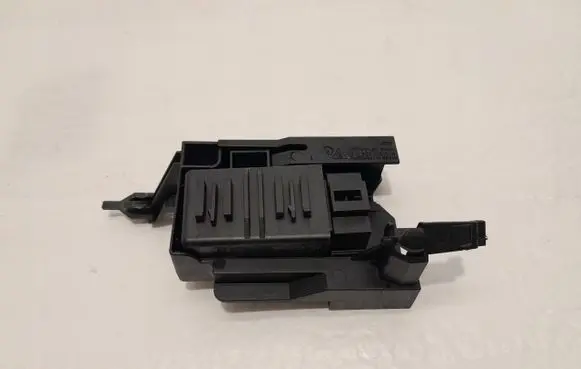 Porsche Cayenne (9Y0 9Y3) Seat heating relay 3F0959772