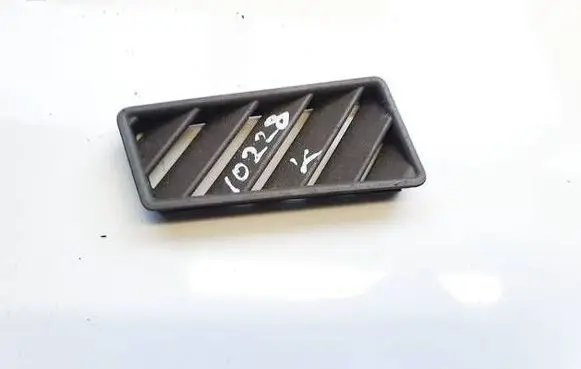 Audi A4 S4 B6 8E 8H Dashboard side air vent grill/cover trim 8e0819793a