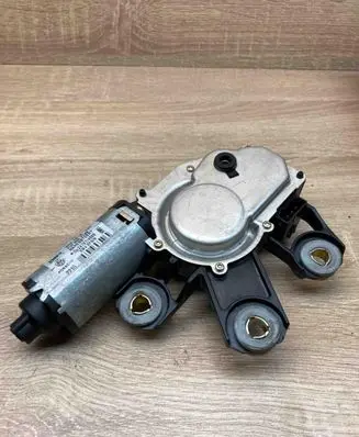 Volkswagen Touareg I Rear window wiper motor 7L0955712B 404761B