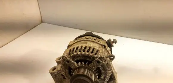 Jaguar XF X250 Generator/alternator 8W8310300AB