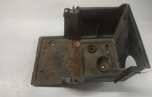 Volvo S40 Battery tray 