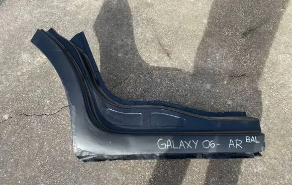 Ford Galaxy Rear arch 