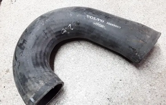 Volvo S40, V40 Intercooler hose/pipe 30899060